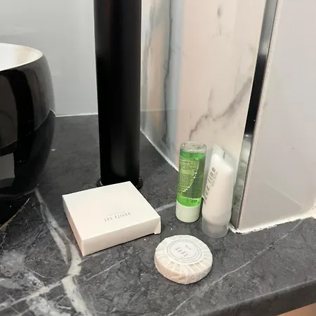 Star Apartment *